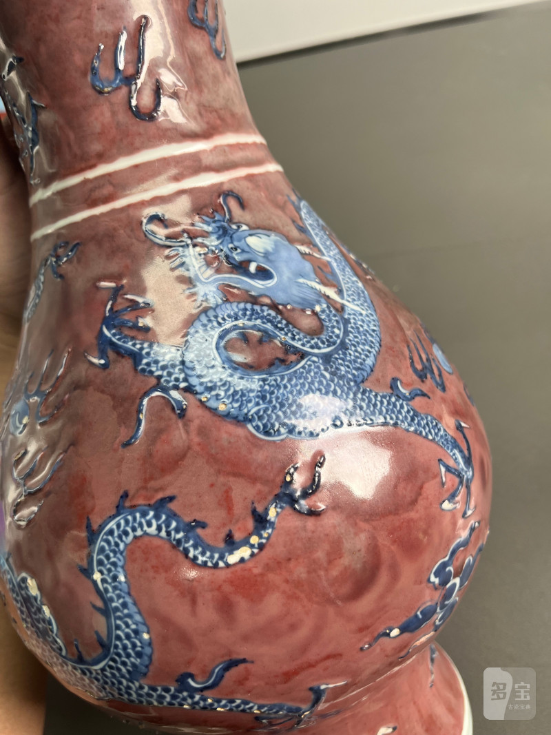 清康熙  青花釉里红堆塑云龙纹琵琶尊 - 图11